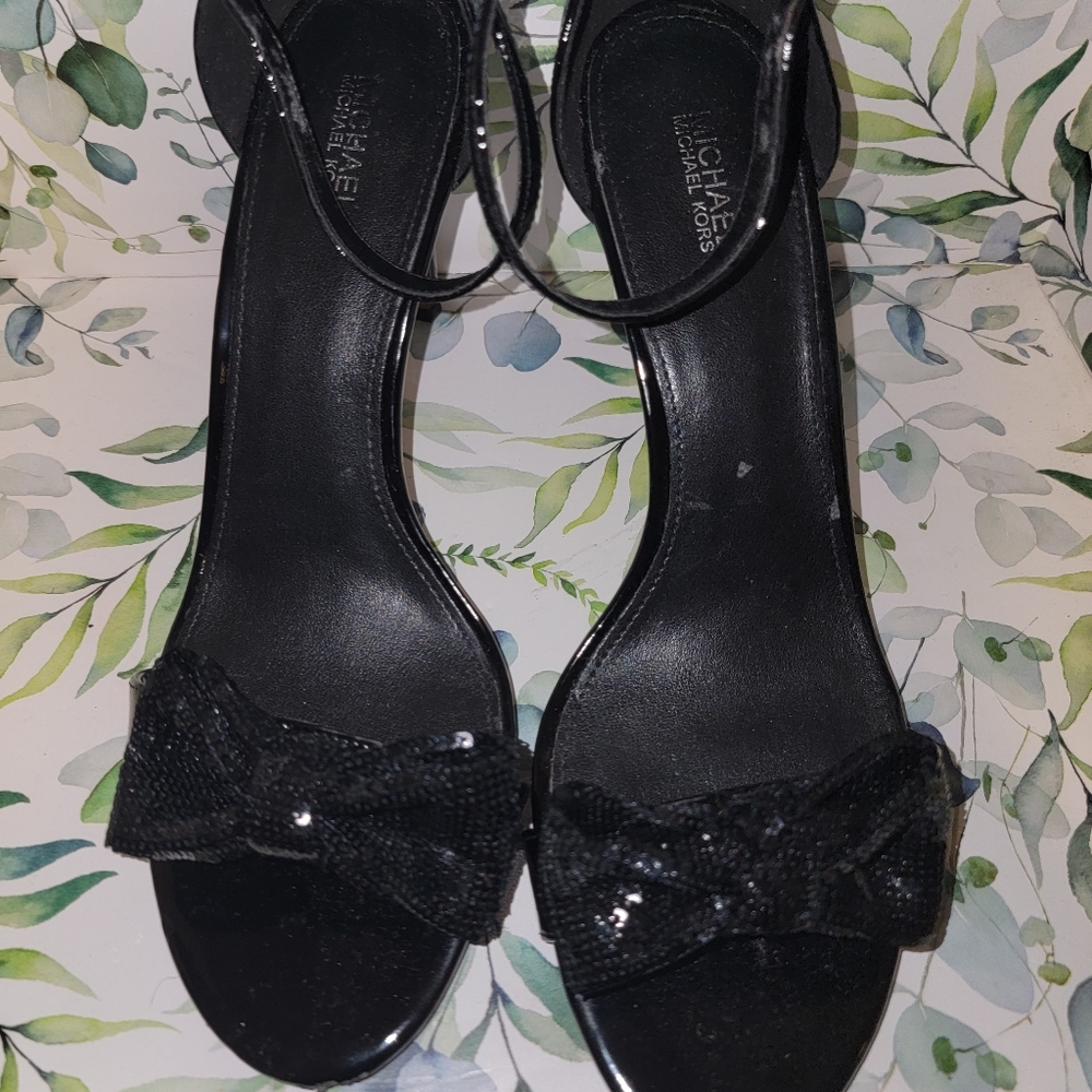 Michael Kors with Sequined Bow - Picture 3 of 11